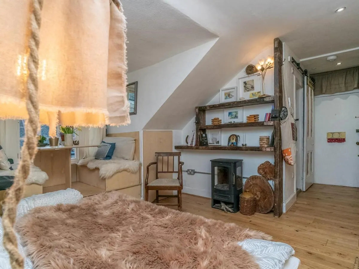 Pass The Keys Cosy And Stylish Open Plan Studio In New Town Lägenhet Edinburg